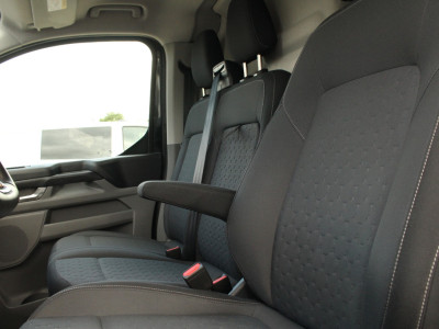 Ford Transit Custom 300 2.0TDCI 170pk L2H1 Limited | Automaat | Driver Asssist | 20 LMV | Trekhaak | Camera | Carplay/Android | Keyless | Lease 627,- p/m foto 15