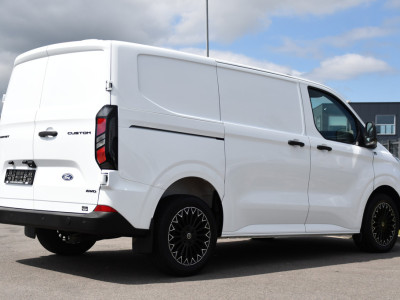 Ford Transit Custom 300 2.0 TDCI L1H1 AWD PB Edition Camera, Adaptieve Cruise, Carplay, 4x4, Virtual, 136pk, Automaat, LED, Multimedia, Sensoren, Uniek! 6