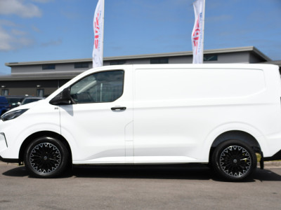 Ford Transit Custom 300 2.0 TDCI L1H1 AWD PB Edition Camera, Adaptieve Cruise, Carplay, 4x4, Virtual, 136pk, Automaat, LED, Multimedia, Sensoren, Uniek! 9