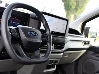 Ford Transit Custom 300 2.0 TDCI L1H1 Black Edition Cruise, Camera, Carplay, LED, 136pk, Automaat, NAVI, Airco, Multimedia, Uniek! foto 12