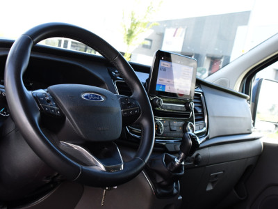 Ford Transit Custom 300 2.0 TDCI L1H1 DC Raptor Edition Camera, Cruise, Carplay, 130pk, Stoelverarming, Sport pakket, 2 x Schuifdeur, multimedia, Sensoren, Uniek! foto 14
