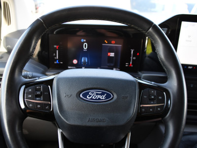 Ford Transit Custom 300 2.0 TDCI L1H1 Limited Black Edition Camera, Cruise, Carplay, LED, Stoelverwarming , 150pk, Sensoren, Trekhaak, Multimedia, Uniek! foto 14