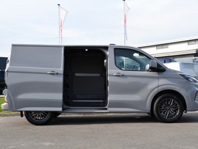 Ford Transit Custom 300 2.0 TDCI L1H1 Limited PB Edition Camera, Cruise, Carplay, LED, Stoelverwarming, 136pk, Automaat, Trekhaak, Multimedia, Uniek! foto 11