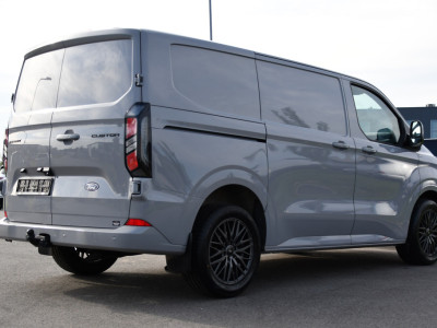 Ford Transit Custom 300 2.0 TDCI L1H1 Limited PB Edition Camera, Cruise, Carplay, LED, Stoelverwarming, 136pk, Automaat, Trekhaak, Multimedia, Uniek! foto 6