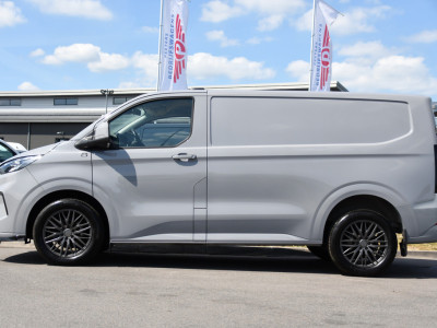 Ford Transit Custom 300 2.0 TDCI L1H1 Limited PB Edition Virtual, Camera, Cruise, Carplaym LED, Stoelverwarming, 136pk, Automaat, Luxe stoel, Sensoren, Multimedia, Uniek! 10