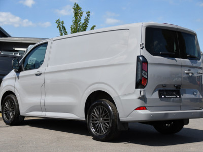 Ford Transit Custom 300 2.0 TDCI L1H1 Limited PB Edition Virtual, Camera, Cruise, Carplaym LED, Stoelverwarming, 136pk, Automaat, Luxe stoel, Sensoren, Multimedia, Uniek! 3