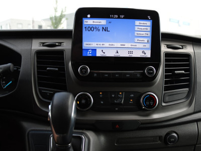 Ford Transit Custom 300 2.0 TDCI L2H1 Black Edition MARGE, Cruise, Carplay, LED, Sensoren, 130pk, Automaat, Multimedia, Sensoren, Uniek! 19