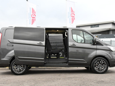 Ford Transit Custom 300 2.0 TDCI L2H1 DC Raptor Edition Limited Camera, Cruise, Carplay, 130pk, Automaat, Sensoren, Multimedia, 2 x Schuifdeur, UNIEK! foto 11
