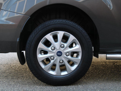 Ford Transit Custom 300 2.0 TDCI L2H1 Limited DC / 5 Pers / Sync 3 / Trekhaak 13
