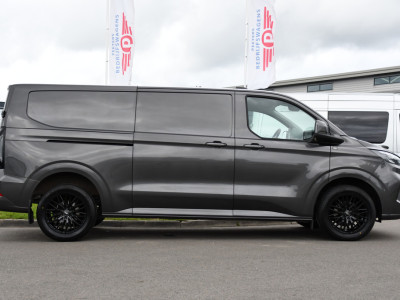Ford Transit Custom 300 2.0 TDCI L2H1 Limited PB Edition MARGE! Adaptieve Cruise, Camera, Carplay, Stoelverwarming, Multimedia, 136pk, Automaat, Trekhaak, Uniek! foto 10