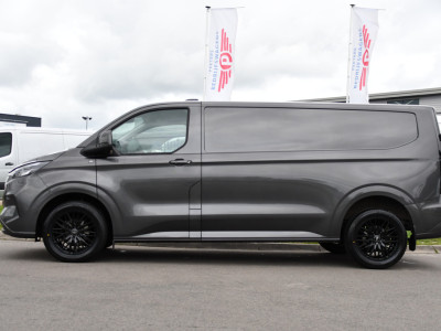 Ford Transit Custom 300 2.0 TDCI L2H1 Limited PB Edition MARGE! Adaptieve Cruise, Camera, Carplay, Stoelverwarming, Multimedia, 136pk, Automaat, Trekhaak, Uniek! foto 9
