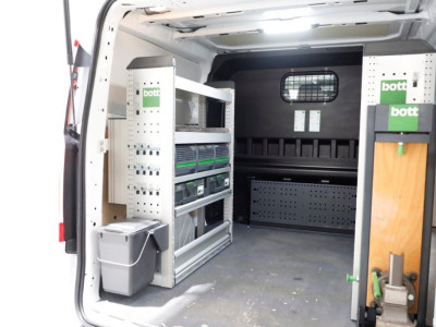 Ford Transit Custom 320 2.0 TDCI 130pk Automaat L2H1 Trend D.C. Inrichting 10-2022 foto 13
