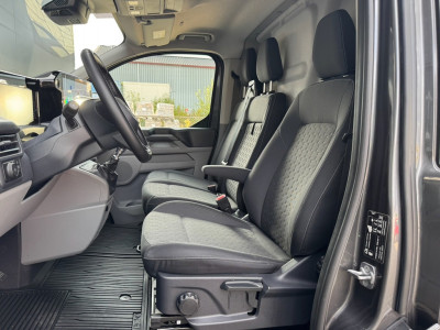 Ford Transit Custom 320 2.0 TDCI 136pk L2H1 Limited | Trekhaak | Navi | LED | Keyfree | Stoelverw. | CarPlay | Camera foto 15