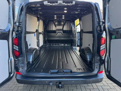 Ford Transit Custom 320 2.0 TDCI 136pk L2H1 Limited | Trekhaak | Navi | LED | Keyfree | Stoelverw. | CarPlay | Camera | 16 inch foto 10