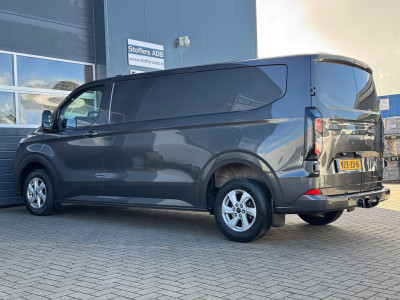 Ford Transit Custom 320 2.0 TDCI 136pk L2H1 Limited | Trekhaak | Navi | LED | Keyfree | Stoelverw. | CarPlay | Camera | 16 inch foto 12