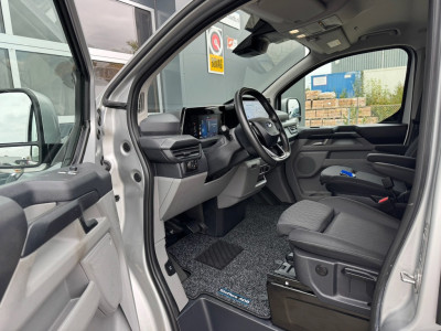 Ford Transit Custom 320 2.0 TDCI 170pk L2H1 Limited | Sport striping | 19 inch | Tussenschot verdiept | L+R Schuif | AGR stoelen foto 15