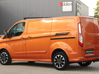 Ford Transit Custom 320 2.0TDCI 185pk L1H1 Sport | Automaat | L+R Zijdeur | Trekaak | Camera | Carplay/Android | Lease 360,- p/m foto 13
