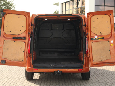 Ford Transit Custom 320 2.0TDCI 185pk L1H1 Sport | Automaat | L+R Zijdeur | Trekaak | Camera | Carplay/Android | Lease 360,- p/m foto 8