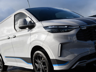 Ford Transit Custom 320 2.0 TDCI L1H1 Sport Virtual, Camera, Carplay, LED, Cruise, 170pk, Automaat, Stoelverwarming, Uniek! foto 18