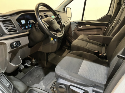 Ford Transit Custom 320 2.0 TDCI L1H1 Trend 130 PK / Euro 6 / Airco / Cruise Control / Trekhaak / PDC / Klep / 3-Zits / 58.200 KM !! foto 6