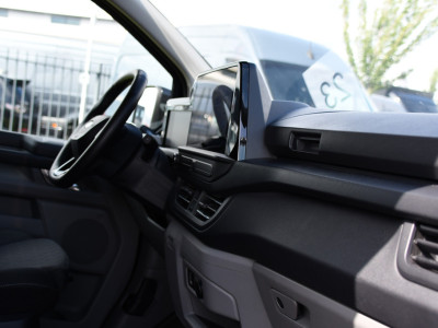Ford Transit Custom 320 2.0 TDCI L2H1 Limited Black Edition Adaptieve Cruise, Camera, Carplay, 2 x Schuifdeur, 170pk, Automaat, Sensoren, Trekhaak, Stoelverwarming, Multimedia, Uniek! foto 18