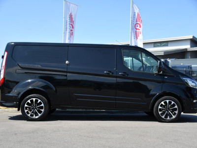 Ford Transit Custom 320 2.0 TDCI L2H1 Sport Black Edition Full Options! adaptieve Cruise, Camera, Carplay, Leder, Stoelverwarming, 185pk, LED, Automaat, Uniek! 11