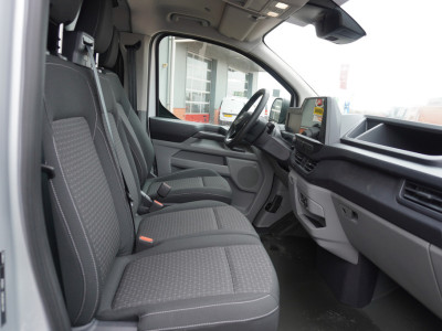 Ford Transit Custom 320L 2.0 TDCI 170PK L2H1 Trend Automaat Schuifdeur L / R Nr. V071 | Airco | Adap.Cruise | Navi | Camera | Blis | Glaslook foto 10