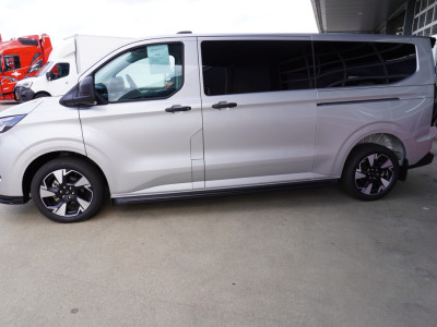 Ford Transit Custom 320L 2.0 TDCI 170PK L2H1 Trend Automaat Schuifdeur L / R Nr. V071 | Airco | Adap.Cruise | Navi | Camera | Blis | Glaslook foto 4