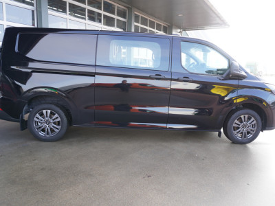 Ford Transit Custom 320L 2.0 TDCI DC 150PK L2H1 Trend Schuifdeur L+R Nr. V136 | Airco | Cruise | Navi | Camera | 17LM velgen foto 4