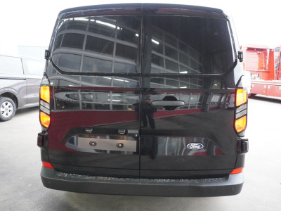 Ford Transit Custom 320L 2.0 TDCI DC 150PK L2H1 Trend Schuifdeur L+R Nr. V136 | Airco | Cruise | Navi | Camera | 17LM velgen foto 7