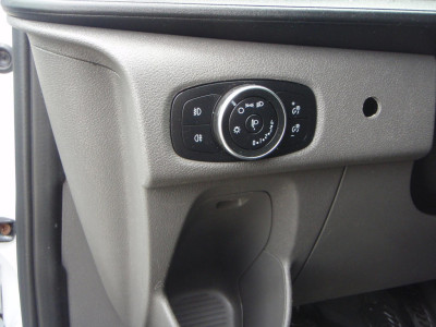 Ford Transit Custom 320 L2H2 Trend zeer lage km stand 53606 bj 19 foto 12