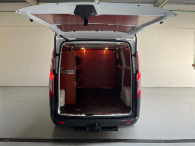 Ford Transit Custom 340 2.0 TDCI 131pk euro6 L2H1 Trend 3Persoons, Imperiaal, Achterklep, Omvormer v230, Trekhaak, RIJKLAARPRIJS! foto 2