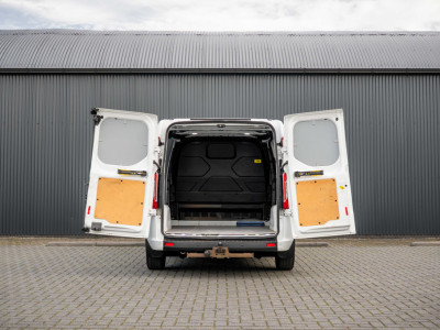 Ford Transit Custom L1H1 | 3-Zits | 130 PK | Camera | Cruise | PDC | Airco | Trekhaak foto 9
