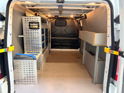 Ford Transit Custom Servicewagen 320 2.0 TDCI euro6 L2H1 Trend 3Persoons, 2xSchuifdeur, Sortimo, Trekhaak, RIJKLAARPRIJS! foto 2