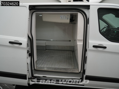 Ford Transit Custom  130PK Kerstner Koelwagen Carrier Xarios 350 L1H1 Trekhaak LED Airco Cruise Parkeersensoren Euro6 L1 Koel Koeler Kühl Kühler Kühlkasten Kühlwagen Airco Trekhaak Cruise control foto 10
