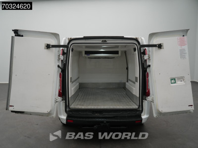 Ford Transit Custom  130PK Kerstner Koelwagen Carrier Xarios 350 L1H1 Trekhaak LED Airco Cruise Parkeersensoren Euro6 L1 Koel Koeler Kühl Kühler Kühlkasten Kühlwagen Airco Trekhaak Cruise control foto 8