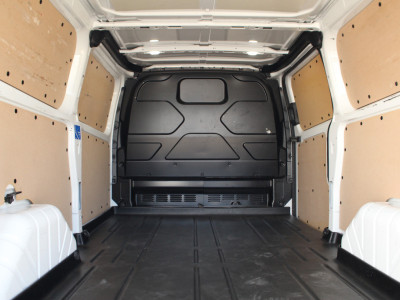 Ford Transit Custom 300 2.0TDCI 130pk L2H1 Limited | Camera | Trekhaak | Carplay/Android | Cruise | Lease 324,- p/m foto 9
