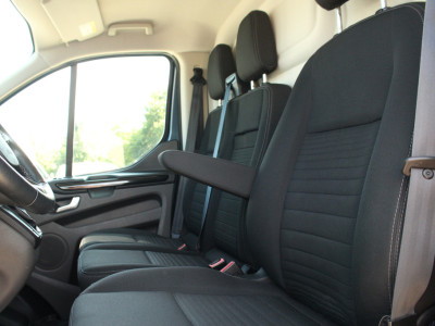 Ford Transit Custom 300 2.0TDCI 130pk L2H1 Limited | L+R Schuifdeur | Trekhaak | Camera | Cruise | Lease 360,- p/m 18