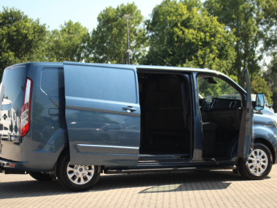 Ford Transit Custom 300 2.0TDCI 130pk L2H1 Limited | L+R Schuifdeur | Trekhaak | Camera | Cruise | Lease 360,- p/m 6