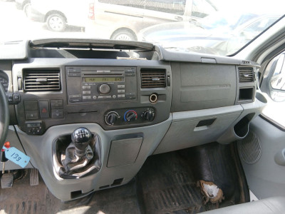 Ford Transit  diesel 350L 2.2 TDCI tourneo 9 pers echte km foto 3