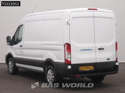 Ford e-Transit 184pk Elektrisch 68kWh 317KM WLTP SOH 93% L2H2 AC/Climate Navi Carplay Parkeersensoren Cruise Electric Airco Cruise control foto 6