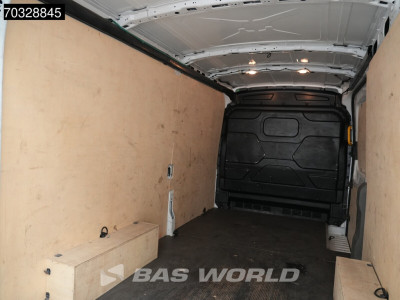 Ford e-Transit 184pk L3H2 L3 Elektrisch 68kWh 317km WLTP Navi 360camera Cruise SYNC4-Display CarPlay Airco Cruise control foto 10