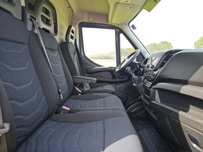 Iveco DAILY 35C15 3.0 L 150 L2H2 DL foto 7