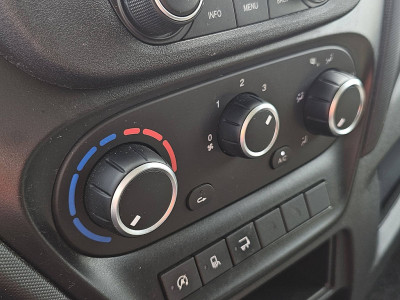 Iveco DAILY 35C16 Bakwagen Laadklep Dubbellucht Airco 3 Zits Cruise Control Euro6 156 PK! foto 11