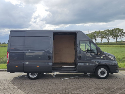 Iveco DAILY 35S14 L2H2 3.5T-Trekhaak ! foto 13