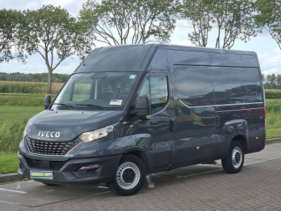Iveco DAILY 35S14 L2H2 3.5T-Trekhaak ! foto 2