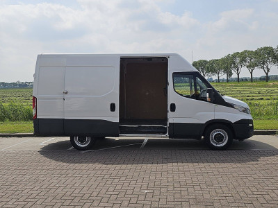 Iveco DAILY 35S14       L2H2 Automaat Euro6 foto 12