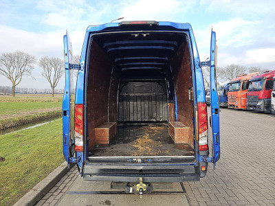 Iveco DAILY 35S18 3.0ltr Automaat 180P foto 13