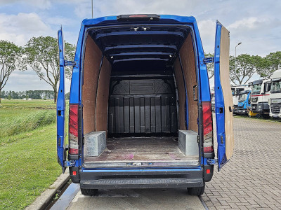 Iveco DAILY 35S18 L2H2 3.0Ltr Automaat foto 13