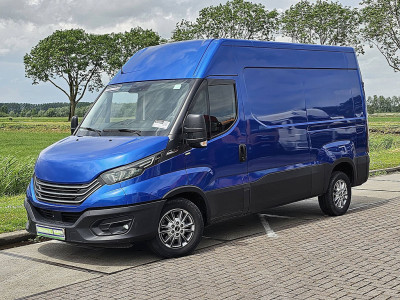 Iveco DAILY 35S18 L2H2 3.0Ltr Automaat foto 2